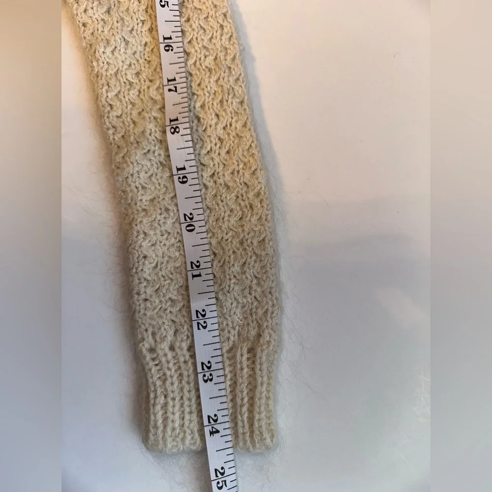 Ann Taylor Sweater Small Cream Wool Blend High Low Hem Long Sleeve Pullover
